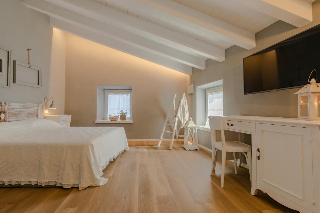 Il Cantuccio Sul Garda - Relais Di Charme Cavaion Veronese Exteriör bild